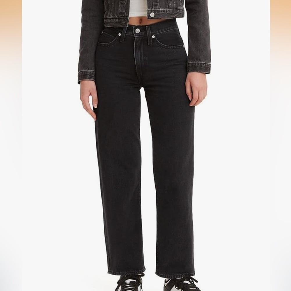 Levi’s Black 94 Baggy